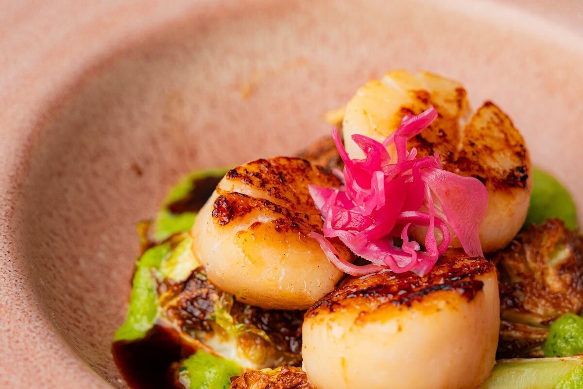 Seared scallops
